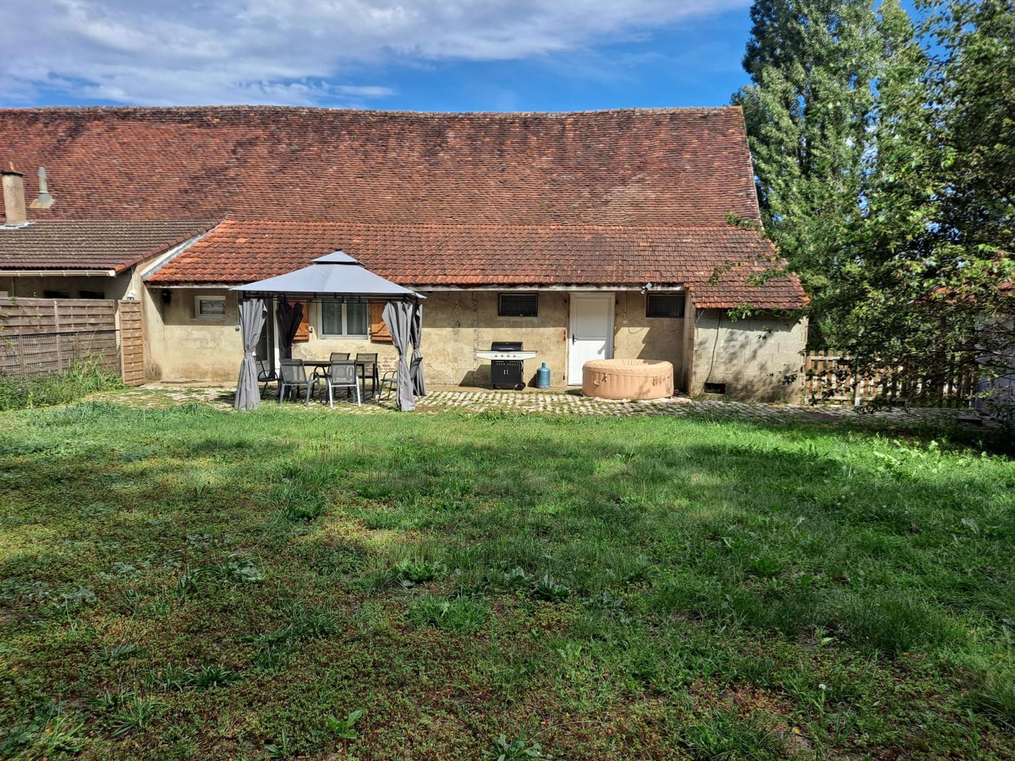 Les Lutins Reveurs Montagny-pres-Louhans Exterior foto